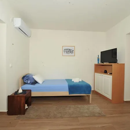 Apartments Olive Котор Экстерьер фото