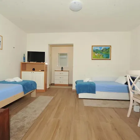 Apartments Olive Котор Экстерьер фото