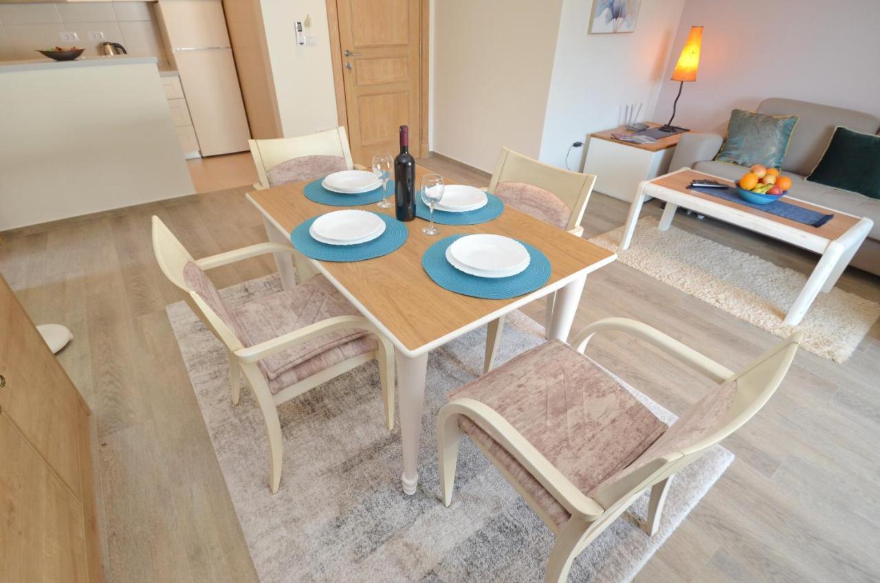 Olive Apartment *