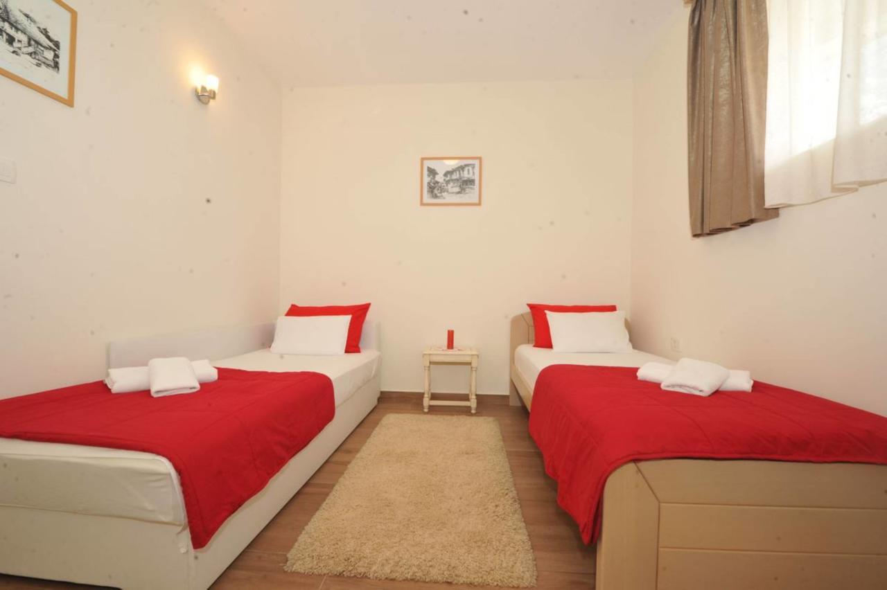 Olive Apartment *
